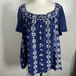 Torrid Sz 4, 4X Blue Tan Embroidered Short Flutter Sleeve Boho Linen Blend Top